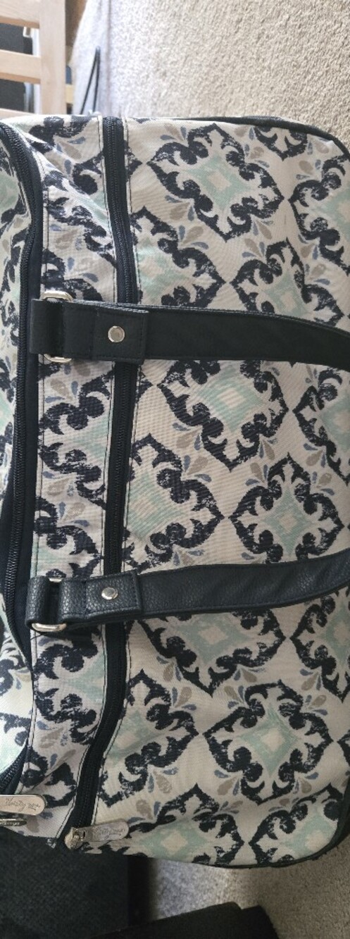 thirty-one Navy and Mint Patterned Travel Bag